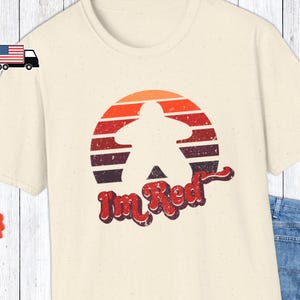 Red Meeple T-Shirt, I&#39;m Red Shirt, Retro Sunset Tee, Favorite Color Gift for Boardgame Lover, Family Board Game Night Tshirt Top G6PC