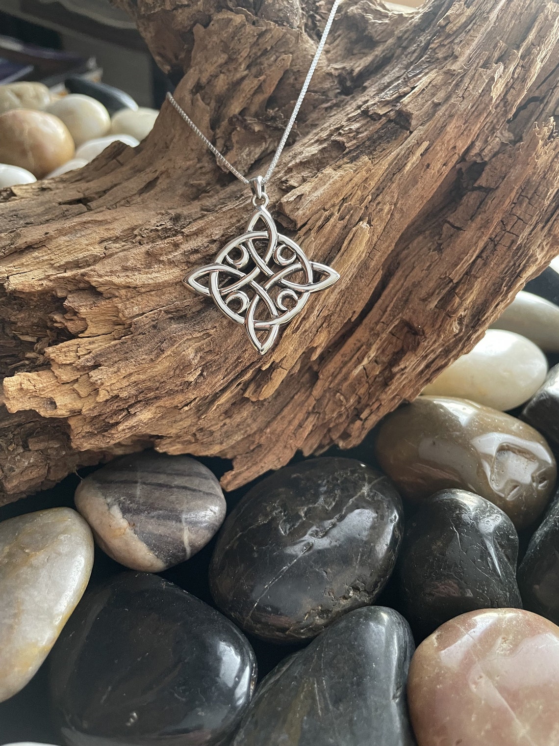 Jewelry Trends Sterling Silver Celtic Quaternary Moon Luck Knot Pendant ...