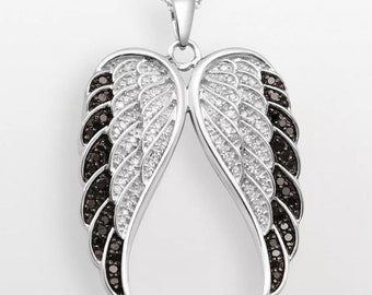 1/2 kt rond geslepen gesimuleerde zwart-witte diamanten engelenvleugel hanger ketting, 14 kt witgoud verguld sterlingzilver 18"