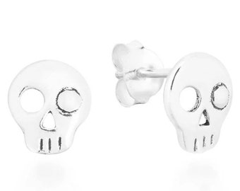 Pendientes de calavera de un ojo, joyería de calavera, pendientes de plata de ley, pendientes de botón, regalo para ella, regalo de aniversario