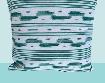 Funda de cojín de aproximadamente 40 cm × 40 cm con cremallera. Nuevo diseño 2025, telas mallorquinas, telas marítimas, ikat, hecha a mano. Verde.