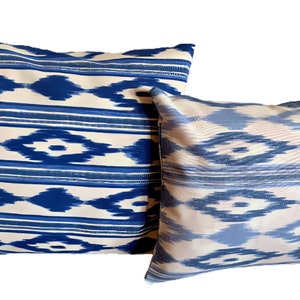 Set of 2 cushion covers with zip made of Telas de Lengua, Ikat - INDIGO BLUE 50 x 50 cm and LIGHT BLUE 40 x 40 cm Mallorca fabrics Mallorcan fabrics