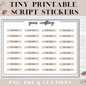 Puede incluir: Hoja de pegatinas imprimible con el texto "TO PAY" repetido 24 veces en una fuente de escritura. La hoja es beige con un borde blanco y el texto "goins crafting" en la parte superior. La hoja está rodeada de un diseño floral con flores rosas.