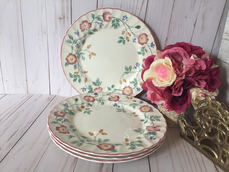 Lovely Fine English Tableware Dinner Plates Set of 4 Replacement China