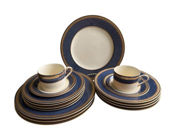 Vintage Oscar de la Renta for Mikasa -  Baronesse  Lapis-  24K Gold & Cobalt Blue Fine China-1990sCollection- Set Of 16 Pieces Pre-Owned