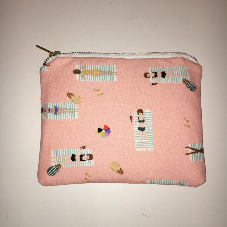 Medium zipper bag