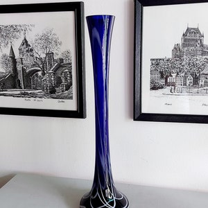 Art glass soliflore vase