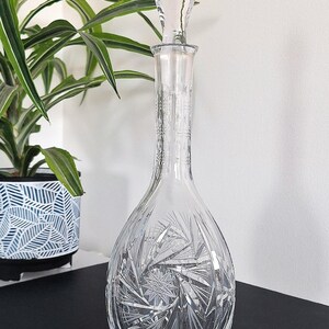 Carafe conique ancienne/ carafe à liqueur