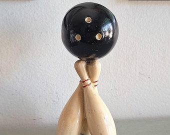 Vintage Bowling Pin Cigarette Lighter Working