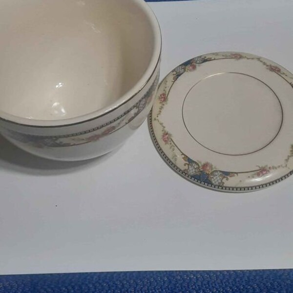 Universal Cambridge Bowl With Irises Etsy