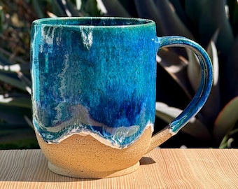 Taza de cerámica de 16 oz con diseño de océano/playa con asa cómoda, ¡hecha a mano en California!