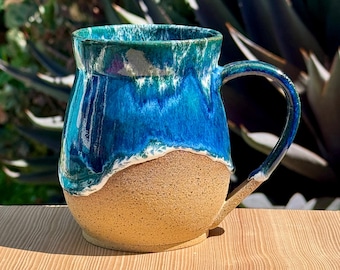 Taza de cerámica de 15 oz con diseño de océano/playa con asa cómoda, ¡hecha a mano en California!