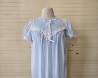 Vintage nightgown, Barbizon small blue short sleeves knee length crew neck lace trims floral pleated ribbon bows cottagecore Victorian snaps