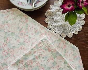 Vintage table setting, set of 8 placemats napkins floral pink green new unused cottagecore country farmhouse granny shabby grandmillennial