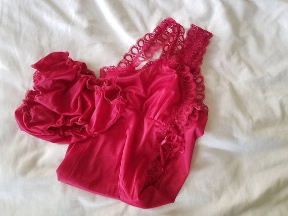 Sale Vintage lingerie set Vanity Fair red 2 piece… - image 10