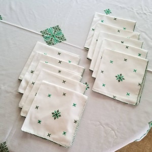 Sale Vintage table setting set of 11 tablecloth 10 napkins, embroidered, star, snowflake, green, handmade, table linens, rectangle, Art Deco