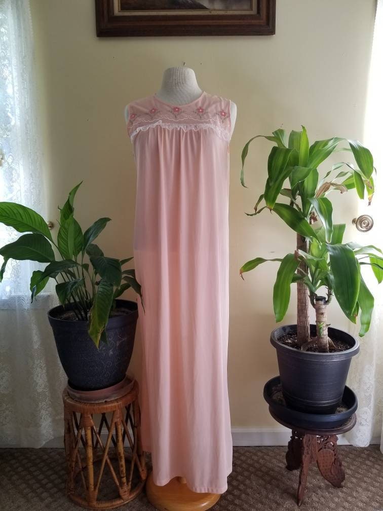 Vintage Maxi Nightgown / Jcpenney / Large / 3840 / Peach / Etsy