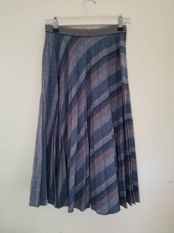 Sale Vintage Wool Skirt / Casual Corner / Vintage… - image 5