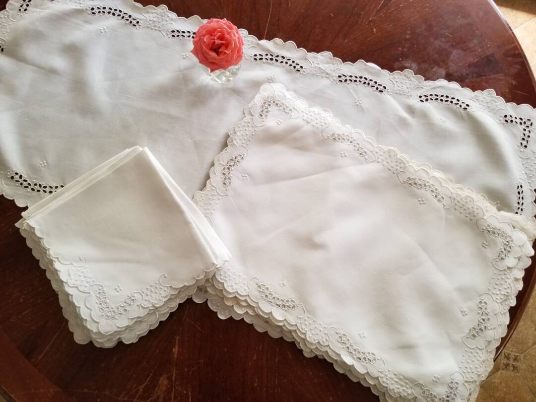 Vintage Table Setting, Table Runner, 12 Placemats, 12 Napkins, Set of