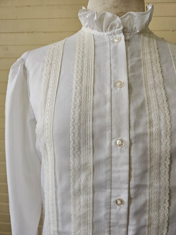 Vintage blouse, white button up front long sleeve… - image 4