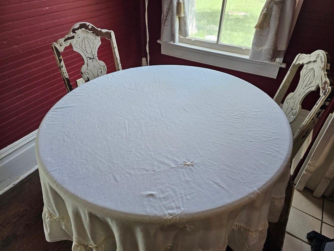 Circle Ruffle Tablecloth Vintage Tablecloth, White Circle Ruffle Pleated 80s 90s Embroidered ...