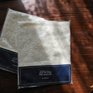 Vintage valances, JCPenney set of 2 curtains white Susan Lace floral granny shabby chic country farmhouse cottagecore Victorian NIP NOS