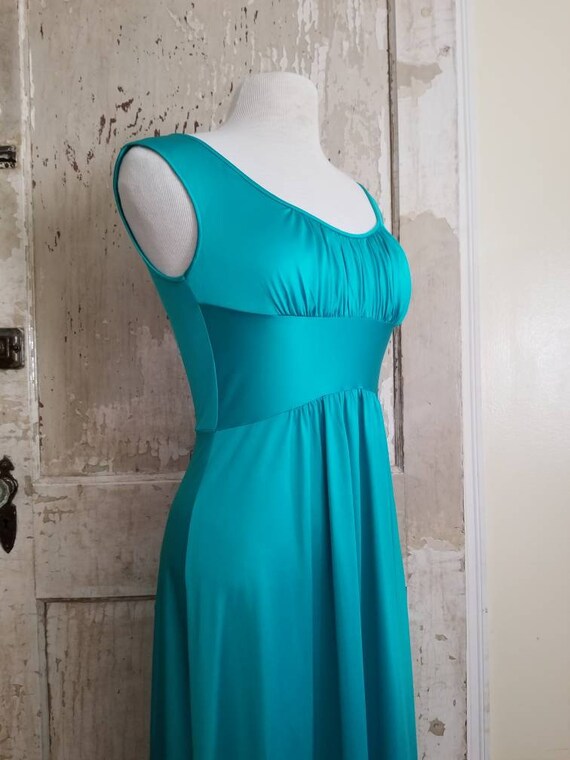 Sale Vintage Green Nightgown / Vanity Fair / Size… - image 6
