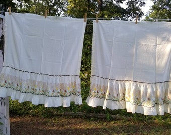 Sale Vintage curtains half cafe 70s floral retro, mid century, ruffle, tulips, bohemian, boho, brown, yellow, orange, valance, MCM, set of 3