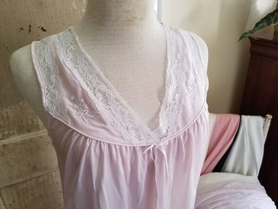 Sale Vintage Pink Nightgown / Lady Manhattan Nigh… - image 4