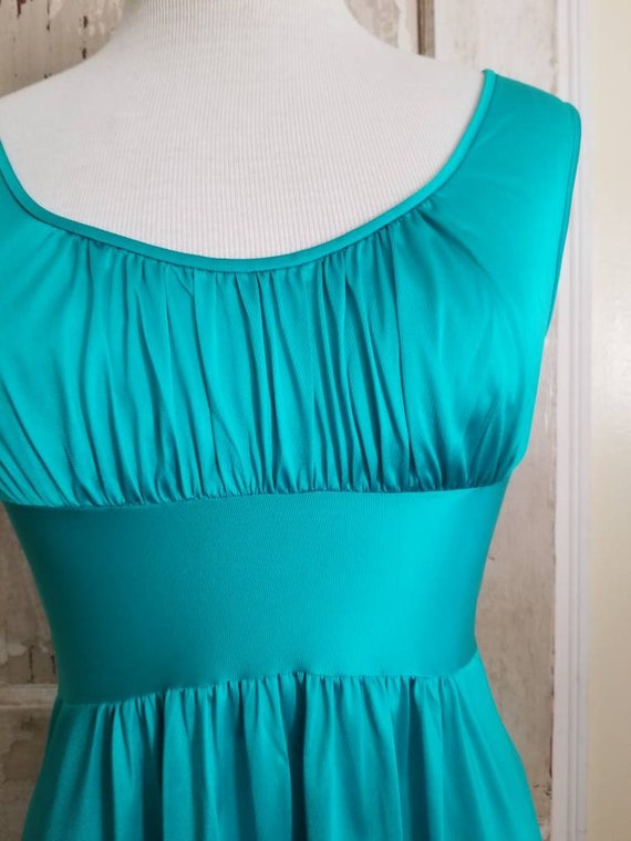 Sale Vintage Green Nightgown / Vanity Fair / Size… - image 4