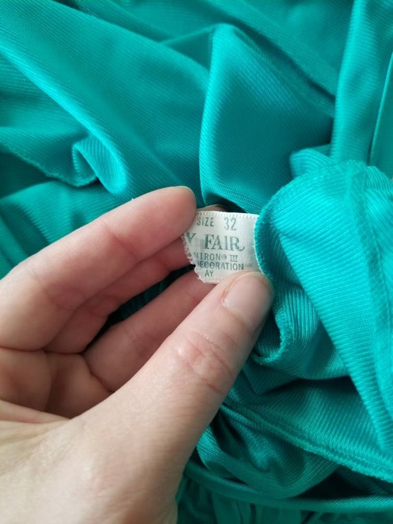 Sale Vintage Green Nightgown / Vanity Fair / Size… - image 8