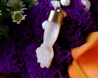 Figa Hand, Vintage, Charm, Pendant, Agate, 14k YellowGold, good luck and protection.