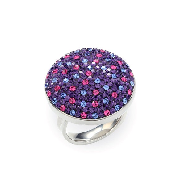 NEVI Crystals from Swarovski Designer Funky Fashion Big Ring for Women  Girls Girlfriend Stylish Jewellery (Blue) (Size US 8) : Amazon.in: Fashion