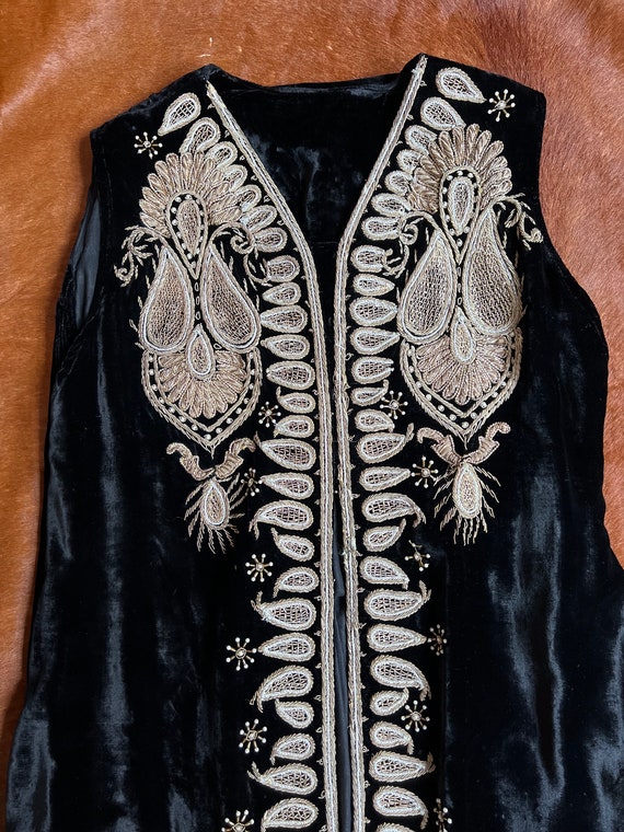 1930s Antique Hazara Womens Long Velvet Waistcoat… - image 7