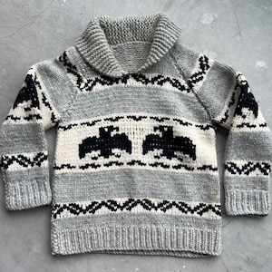 Vintage Handmade Authentic Cowichan Sweater Pullover Thunderbird Motif XLarge