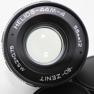 Helios lens 44m-4 CLA US Seller 58mm f2 Bokeh Zenit Portrait SLR M42 Mount
