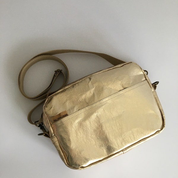 SnapPap Urban Bag "Platina", Urban crossbody, Washable Paper Bag, Vegan Bag, Leather-like Paper,