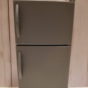 1:9 scale refrigerator miniature/ fridge/ freezer