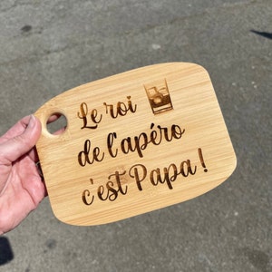 Geschenk für Papa, personalisiertes Aperitifbrett aus Bambusholz, Geschenk für Männer