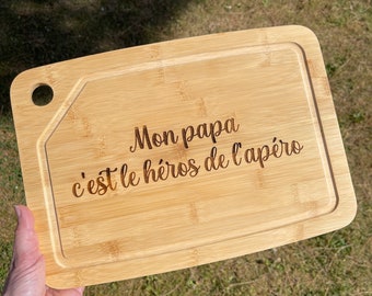 Planche à découper personnalisée en bois de bambou, planche apéro personnalisable, cadeau papa, cadeau personnalisé