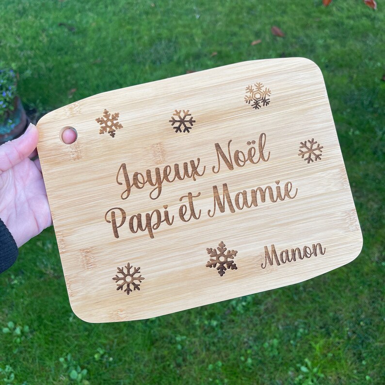 Planche à découper personnalisée en bois de bambou - Créatrice ETSY : BijouDeRe