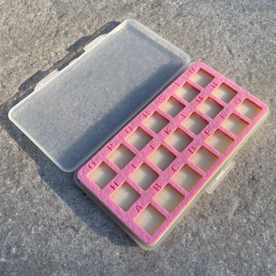 Boite nomade de perles miyuki 21 cases en plastique avec tapis
