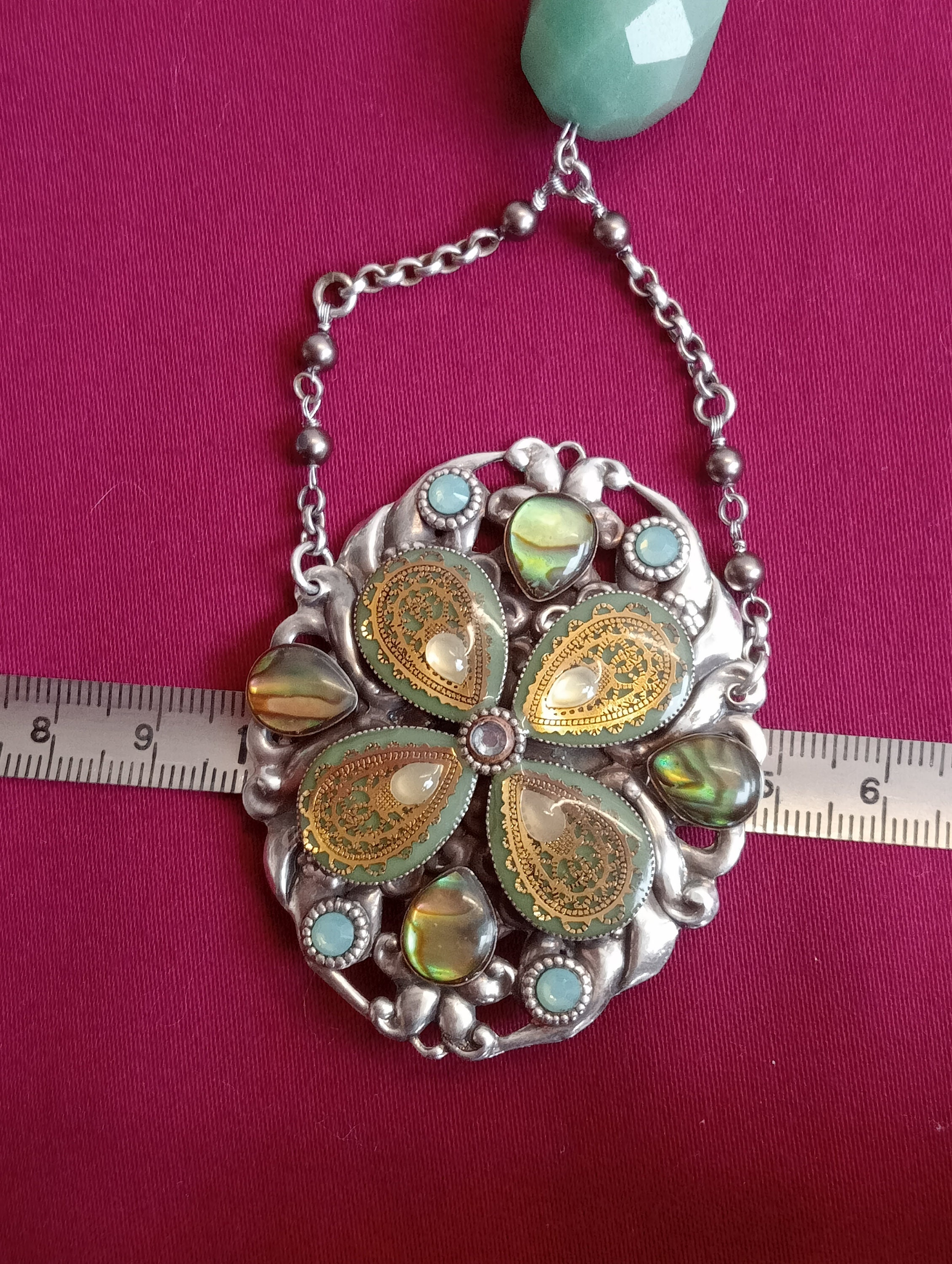 Collier Plastron Reminiscence Zoé Et Lila - Vintage Argenté Chromé - Breloque Moderniste