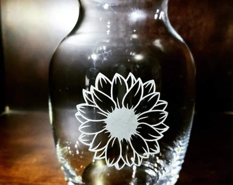 Etched Glass Vase, Custom etching, unique gift, mothers day, wedding gift, Personalized engraving, flowers, buds