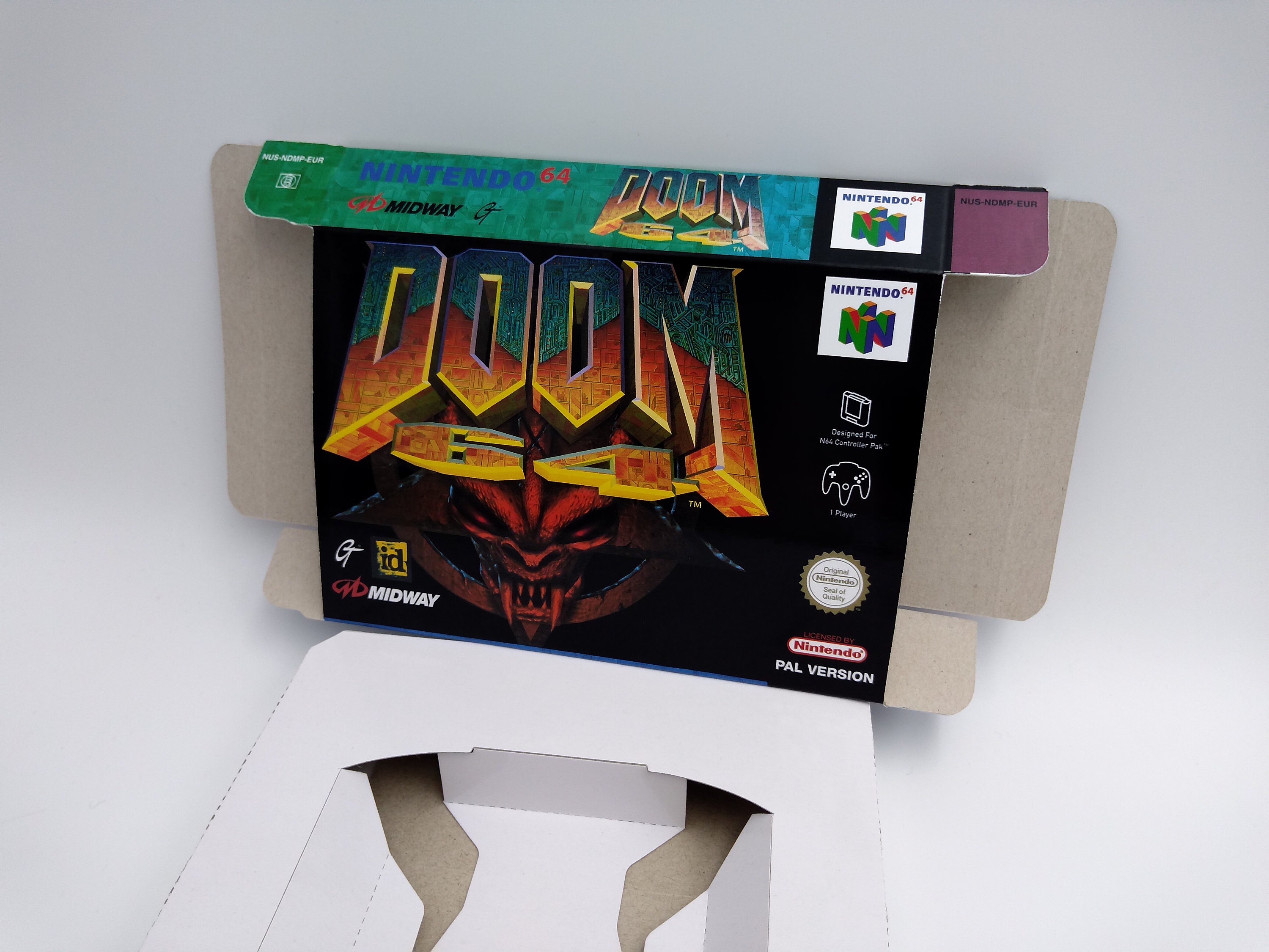 DOOM 64 箱、説明書セット