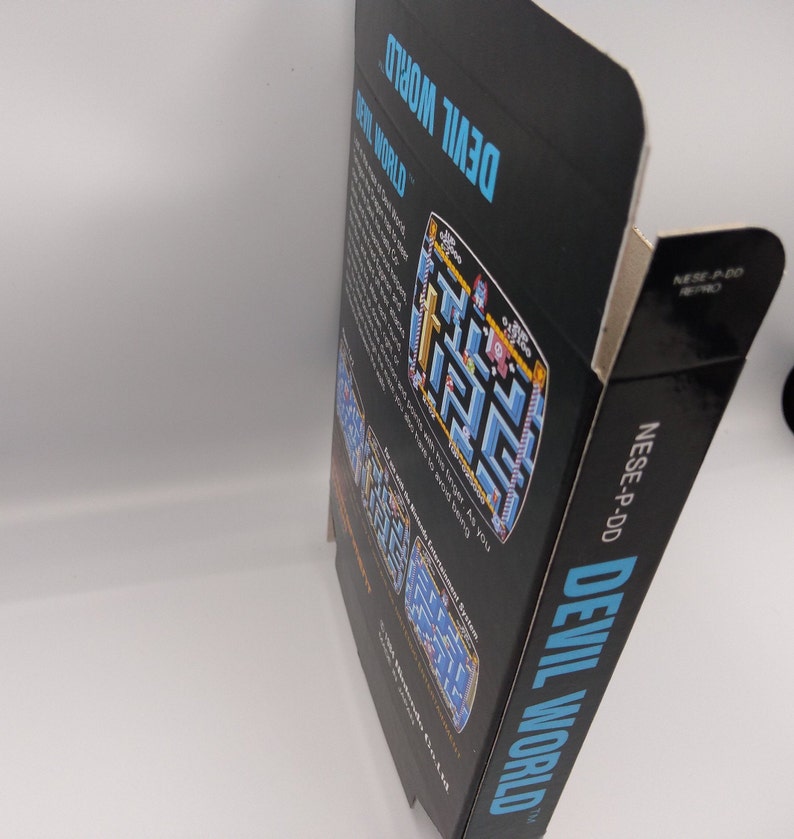 Devil World Replacement small Box, Dust Cover, Block PAL NES thick cardboard as in the original. HQ image 4