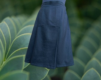 YVES SAINT LAURENT Variation 80s Vintage Pre-Loved Black Pure Wool Mid Skirt // L- fr 44 //Ysl Variation High Waisted Midi Skirt with Pleats
