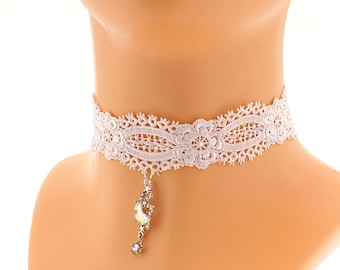 Elegant white lace choker, glamour necklace lace choker with moon pendant, women romantic choker bridal wedding handmade, made to size