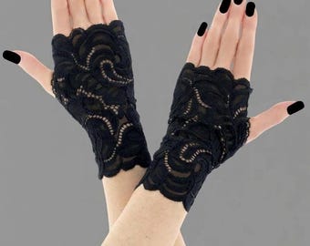 Schwarze, kurze, fingerlose Spitzenhandschuhe, Gothic-Burlesque-Handgelenkwärmer (auf Bestellung gefertigt)