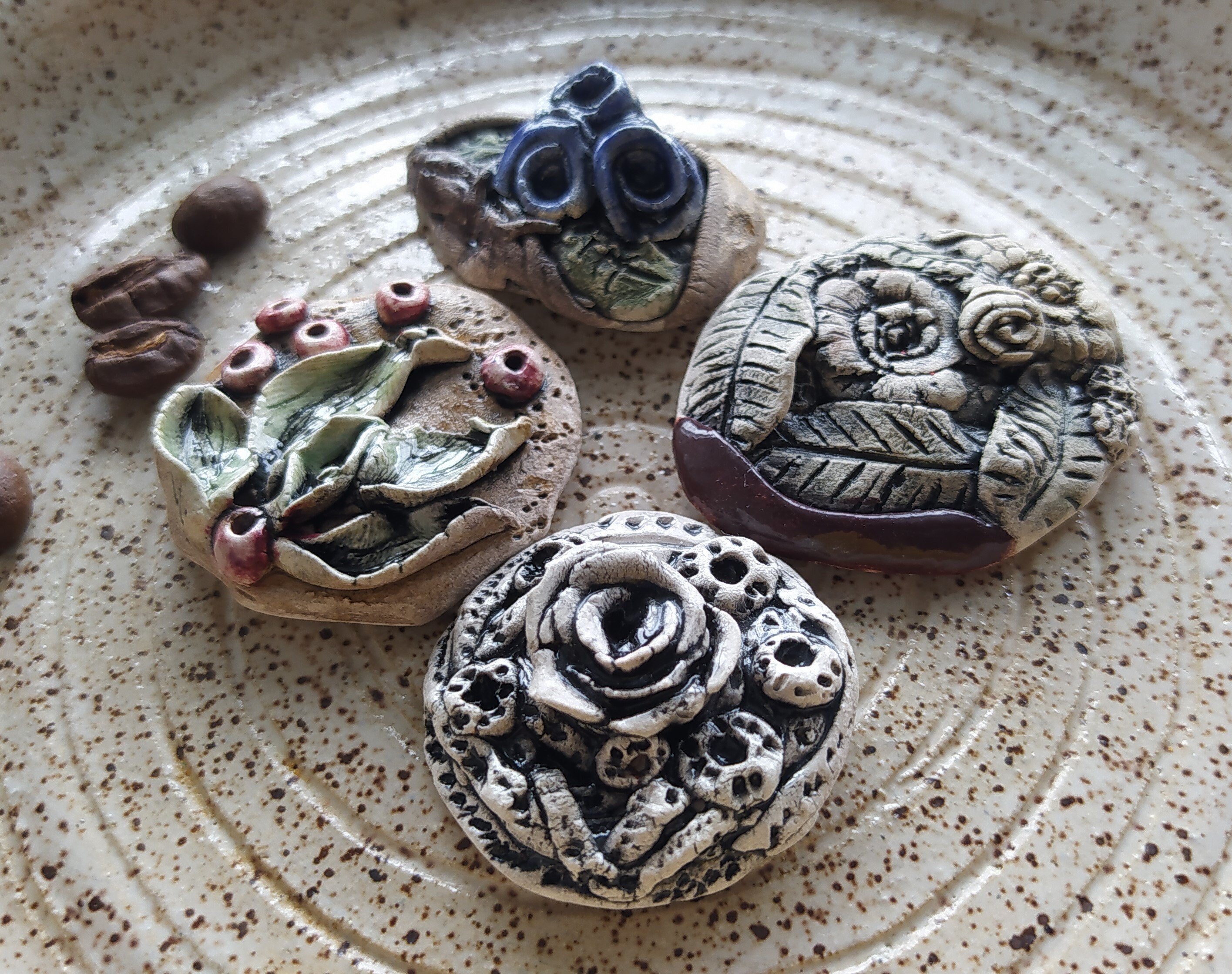 Handmade ceramic sculpted brooch with flowers Etsy